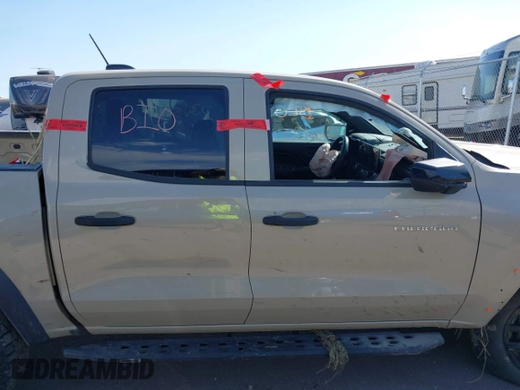 2023 Chevrolet Colorado 4WD Trail Boss with VIN 1GCPTEEK8P1203736, listed as a IAAI auction lot 40365480 with 15,968 mi miles. Bid and sale history available at carsss.com. Image 12.