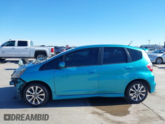 2013 Honda Fit Sport with VIN JHMGE8H56DC034820, listed as a IAAI auction lot 41737797 with 157,846 mi miles. Bid and sale history available at carsss.com. Image 15.
