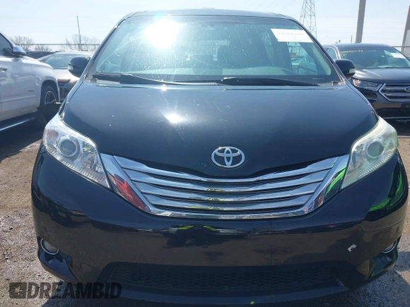 2013 Toyota Sienna XLE AAS with VIN 5TDYK3DC6DS387708, listed as a IAAI auction lot 41902860 with 191,766 mi miles and . Bid and sale history available at carsss.com. Image 13.