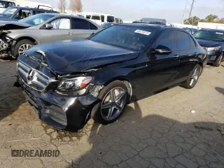 2018 Mercedes-Benz E-Class E 300 with VIN WDDZF4JB3JA312375, listed as a Copart auction lot 45075973 with 34,202 mi miles. Bid and sale history available at carsss.com. Image 1.