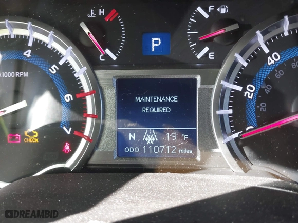 2017 Toyota 4Runner SR5 with VIN JTEBU5JR4H5472980, listed as a IAAI auction lot 41344927 with 110,712 mi miles. Bid and sale history available at carsss.com. Image 7.