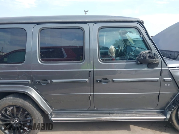 2021 Mercedes-Benz G 550 with VIN W1NYC6BJXMX382983, listed as a IAAI auction lot 42032687 with 22,835 mi miles and . Bid and sale history available at DreamBid. Image 14.