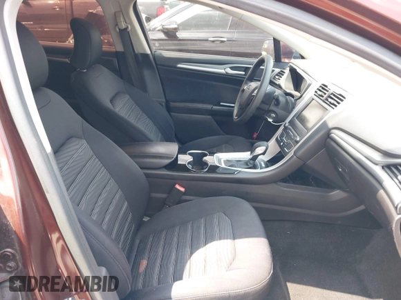 2016 Ford Fusion SE with VIN 3FA6P0H77GR329396, listed as a IAAI auction lot 42120080 with 271,401 mi miles and . Bid and sale history available at DreamBid. Image 5.