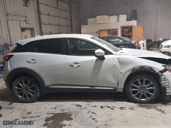 2016 Mazda CX-3 Grand Touring with VIN JM1DKBD73G0123915, listed as a IAAI auction lot 41321226 with 1 mi miles. Bid and sale history available at carsss.com. Image 12.