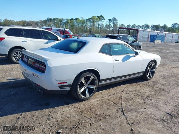 2019 Dodge Challenger SXT with VIN 2C3CDZAG8KH620552, listed as a IAAI auction lot 41795584 with 93,829 mi miles. Bid and sale history available at carsss.com. Image 4.