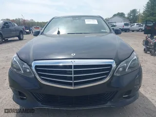 2014 Mercedes-Benz E-Class E 350 Sport with VIN WDDHF5KBXEA884579, listed as a IAAI auction lot 42027214 with 163,488 mi miles. Bid and sale history available at carsss.com. Image 12.