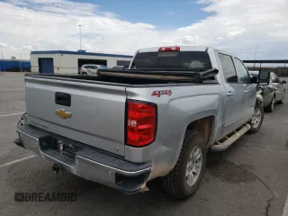 2018 Chevrolet Silverado 1500 LT with VIN 3GCUKREH0JG236515, listed as a Copart auction lot 49532862 with 118,539 mi miles and Salvage Title. Bid and sale history available at carsss.com. Image 4.