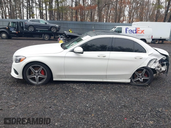 2015 Mercedes-Benz C-Class C 400 with VIN 55SWF6GB9FU011462, listed as a IAAI auction lot 41649304 with 123,915 mi miles. Bid and sale history available at carsss.com. Image 14.