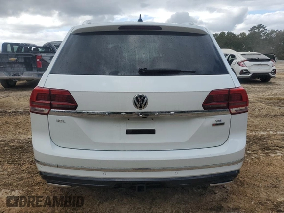 2019 Volkswagen Atlas SEL R-Line with VIN 1V2RR2CA1KC522035, listed as a Copart auction lot 75849514 with 43,569 mi miles and Salvage title. Bid and sale history available at DreamBid. Image 6.