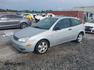 2006 Ford Focus S z VIN 1FAFP31NX6W160335, wystawiony jako IAAI lot #42377929 z przebiegiem 190 901 mil mil oraz . Historia ofert i sprzedaży dostępna na DreamBid. Obrazek 2.