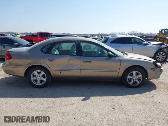 2002 Ford Taurus SES Standard with VIN 1FAFP55U52A156214, listed as a IAAI auction lot 41803668 with 31,693 mi miles. Bid and sale history available at carsss.com. Image 13.