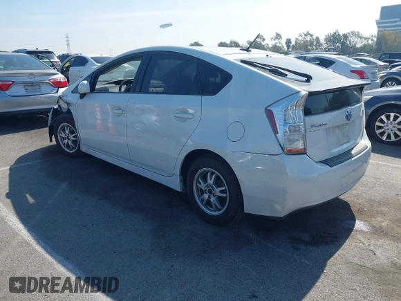 2010 Toyota Prius II with VIN JTDKN3DUXA0131219, listed as a IAAI auction lot 41635015 with Not Provided miles. Bid and sale history available at carsss.com. Image 3.