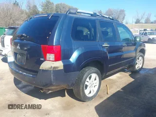 2004 Mitsubishi Endeavor LS with VIN 4A4MM21S54E024328, listed as a IAAI auction lot 41623681 with 300,550 mi miles. Bid and sale history available at carsss.com. Image 4.