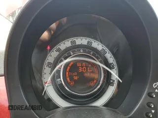 2015 FIAT 500 Pop z VIN 3C3CFFAR8FT545181, wystawiony jako Copart lot #61406525 z przebiegiem 66 151 mil mil oraz Szkoda całkowita • Salvage title. Historia ofert i sprzedaży dostępna na DreamBid. Obrazek 9.
