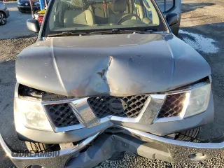2007 Nissan Frontier SE z VIN 1N6AD09U47C427847, wystawiony jako Copart lot #45596155 z przebiegiem 170 980 mil mil oraz Szkoda całkowita • Salvage title. Historia ofert i sprzedaży dostępna na DreamBid. Obrazek 11.