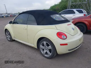 2006 Volkswagen Beetle с VIN 3VWSF31Y56M321421, выставлен на аукционе IAAI как лот 42172808 с пробегом 160 238 миль миль и . История ставок и продаж доступна на DreamBid. Изображение 3.