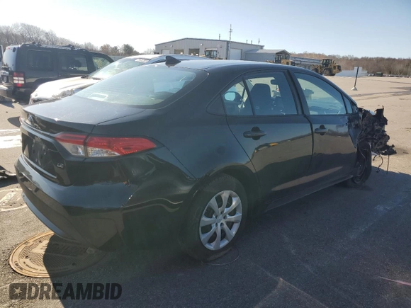 2022 Toyota Corolla LE with VIN 5YFEPMAE2NP341092, listed as a Copart auction lot 53640665 with 52,696 mi miles and Salvage Title. Bid and sale history available at carsss.com. Image 3.