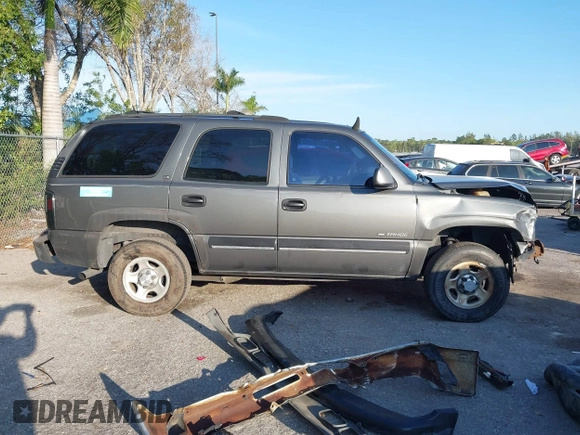 2001 Chevrolet Tahoe LS with VIN 1GNEC13T11R182692, listed as a IAAI auction lot 41511354 with 293,614 mi miles and . Bid and sale history available at DreamBid. Image 13.