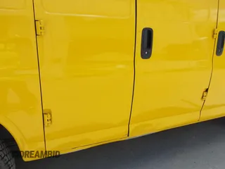 2021 Chevrolet Express Cargo with VIN 1GCWGAFP8M1175144, listed as a IAAI auction lot 42815392 with 57,298 mi miles and . Bid and sale history available at DreamBid. Image 6.