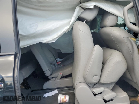 2017 Toyota Sienna XLE Auto Access Seat with VIN 5TDYZ3DC3HS782169, listed as a Copart auction lot 57553375 with 133,679 mi miles and Salvage title. Bid and sale history available at DreamBid. Image 11.