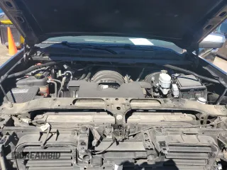 2018 Chevrolet Silverado 1500 LT with VIN 3GCUKREC3JG563639, listed as a Copart auction lot 46690685 with 182,966 mi miles and Salvage Title. Bid and sale history available at carsss.com. Image 11.