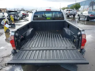2005 Toyota Tacoma with VIN 5TEUU42NX5Z141199, listed as a IAAI auction lot 41569320 with 221,353 mi miles and . Bid and sale history available at DreamBid. Image 8.