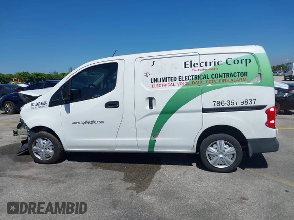 2015 Nissan NV200 SV with VIN 3N6CM0KN3FK708817, listed as a IAAI auction lot 41716806 with 132,296 mi miles and . Bid and sale history available at carsss.com. Image 14.