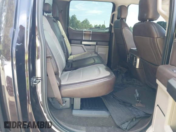 2018 Ford F-250 XL with VIN 1FT7W2BT5JEC36583, listed as a IAAI auction lot 40254495 with 137,845 mi miles and . Bid and sale history available at DreamBid. Image 8.