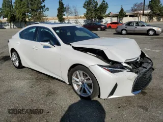 2021 Lexus IS 300 z VIN JTHCA1D29M5115392, wystawiony jako Copart lot #52766865 z przebiegiem 35 358 mil mil oraz Szkoda całkowita • Salvage title. Historia ofert i sprzedaży dostępna na DreamBid. Obrazek 4.
