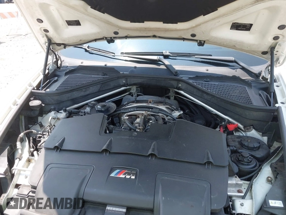 2010 BMW X5 M z VIN 5YMGY0C53ALK26006, wystawiony jako IAAI lot #42329794 z przebiegiem Nie podano mil oraz . Historia ofert i sprzedaży dostępna na DreamBid. Obrazek 10.