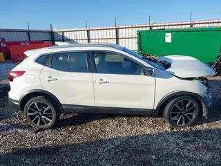 2019 Nissan Rogue S z VIN JN1BJ1CP3KW520748, wystawiony jako IAAI lot #41080393 z przebiegiem 42 117 mil mil oraz . Historia ofert i sprzedaży dostępna na DreamBid. Obrazek 13.