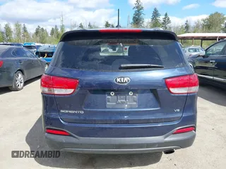 2017 Kia Sorento LX with VIN 5XYPGDA51HG335348, listed as a IAAI auction lot 42085131 with 191,601 mi miles and . Bid and sale history available at carsss.com. Image 16.