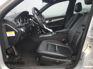 2013 Mercedes-Benz C 300 Sport с VIN WDDGF8AB4DA796219, выставлен на аукционе Copart как лот 49306065 с пробегом 87 831 миль миль и На запчасти • Non repairable. История ставок и продаж доступна на DreamBid. Изображение 7.