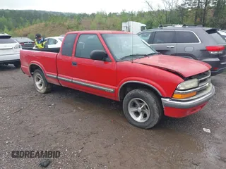 2001 Chevrolet S-10 LS with VIN 1GCCS19W418235489, listed as a IAAI auction lot 41967949 with Not Provided miles and . Bid and sale history available at DreamBid. Image 1.