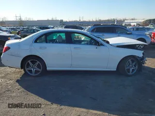 2018 Mercedes-Benz E-Class E 300 with VIN WDDZF4KB6JA377560, listed as a IAAI auction lot 41730305 with 36,477 mi miles. Bid and sale history available at carsss.com. Image 12.