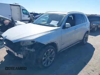 2017 BMW X5 sDrive35i with VIN 5UXKR2C38H0U21801, listed as a IAAI auction lot 41732946 with 195,822 mi miles. Bid and sale history available at carsss.com. Image 2.