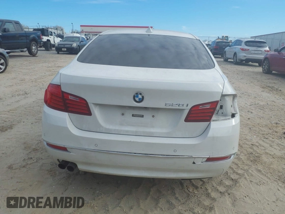 2016 BMW 5 Series 528i with VIN WBA5A5C54GG352746, listed as a IAAI auction lot 41706237 with 93,545 mi miles. Bid and sale history available at carsss.com. Image 16.