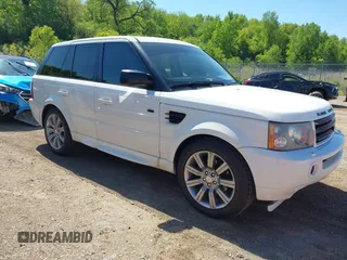 2008 Land Rover Range Rover Sport HSE z VIN SALSK25408A133690, wystawiony jako IAAI lot #42349000 z przebiegiem 185 017 mil mil oraz . Historia ofert i sprzedaży dostępna na DreamBid. Obrazek 1.