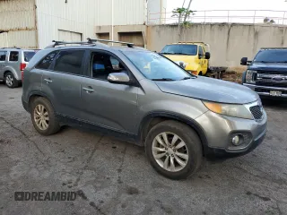 2011 Kia Sorento EX with VIN 5XYKU4A29BG022757, listed as a Copart auction lot 56563724 with 113,211 mi miles and Clean Title. Bid and sale history available at carsss.com. Image 4.