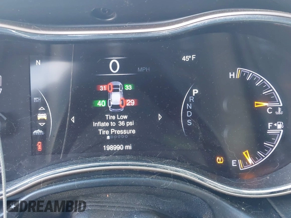 2015 Jeep Grand Cherokee Limited with VIN 1C4RJFBG8FC638117, listed as a IAAI auction lot 42092893 with 198,990 mi miles. Bid and sale history available at carsss.com. Image 15.