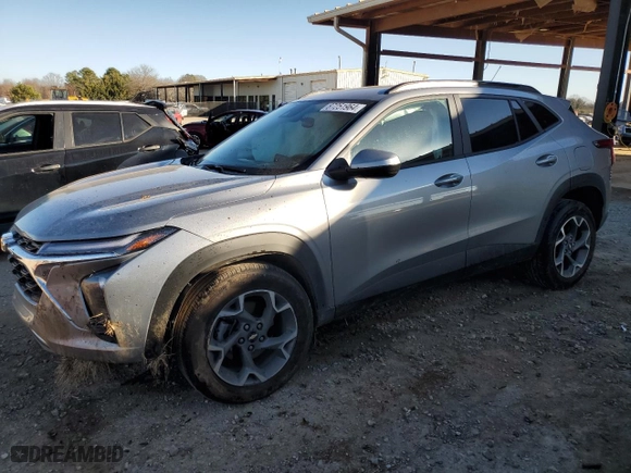 2024 Chevrolet Trax LT with VIN KL77LHE28RC242056, listed as a Copart auction lot 87251964 with 21,162 mi miles and Salvage Title. Bid and sale history available at carsss.com. Image 1.