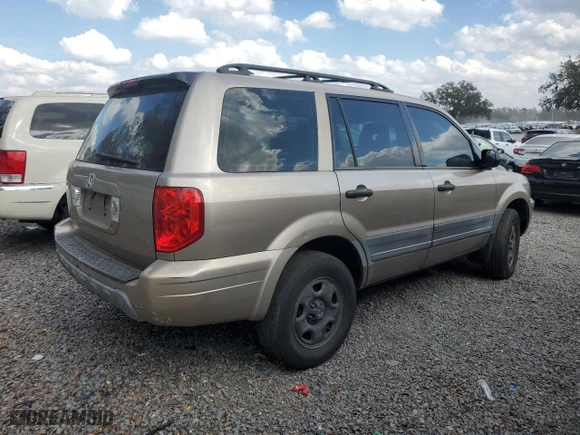 2004 Honda Pilot LX with VIN 2HKYF181X4H599843, listed as a Copart auction lot 45093525 with 223,216 mi miles and Salvage Title. Bid and sale history available at carsss.com. Image 3.