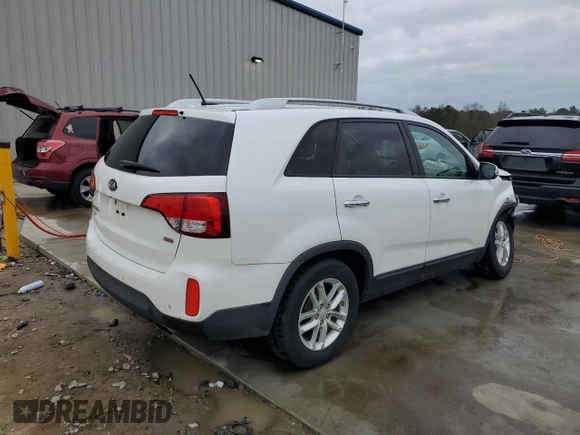 2015 Kia Sorento LX with VIN 5XYKT3A68FG595316, listed as a Copart auction lot 44363615 with 192,193 mi miles and Salvage Title. Bid and sale history available at DreamBid. Image 3.