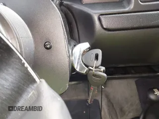 1993 Ford F-250 с VIN 1FTHX26GXPKA13660, выставлен на аукционе IAAI как лот 42615045 с пробегом Не указан миль и . История ставок и продаж доступна на DreamBid. Изображение 11.