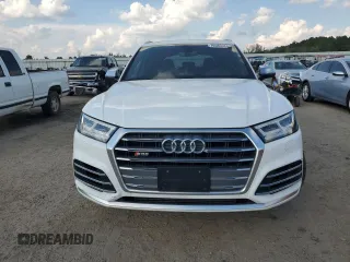 2019 Audi SQ5 Premium with VIN WA1A4AFYXK2066262, listed as a Copart auction lot 70586984 with 69,015 mi miles and Clean Title. Bid and sale history available at carsss.com. Image 5.