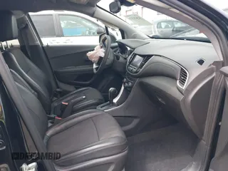 2020 Chevrolet Trax LT with VIN 3GNCJLSB8LL221077, listed as a IAAI auction lot 42421378 with 97,372 mi miles and . Bid and sale history available at DreamBid. Image 5.