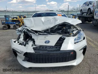 2024 Toyota GR86 with VIN JF1ZNBB19R9752367, listed as a Copart auction lot 50460805 with 8,605 mi miles and Salvage Title. Bid and sale history available at carsss.com. Image 5.