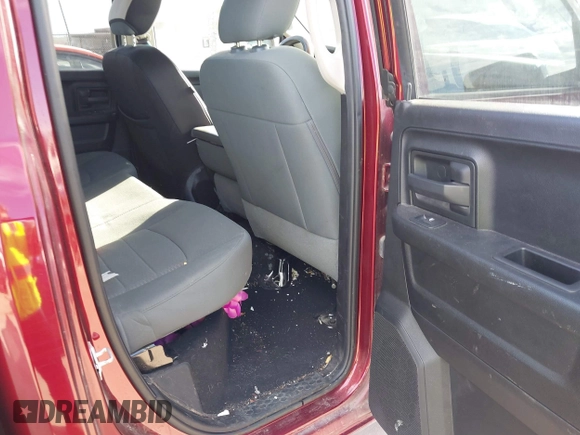 2019 Ram 1500 Classic Tradesman with VIN 1C6RR6FG4KS697286, listed as a IAAI auction lot 41323936 with 62,004 mi miles. Bid and sale history available at carsss.com. Image 8.
