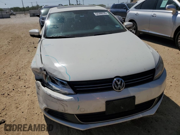 2013 Volkswagen Jetta Sedan SE with VIN 3VWDP7AJ6DM307315, listed as a Copart auction lot 52398235 with 138,764 mi miles and Salvage Title. Bid and sale history available at carsss.com. Image 5.