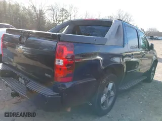 2007 Chevrolet Avalanche LT w/3LT with VIN 3GNFK12337G211143, listed as a IAAI auction lot 41609539 with 232,120 mi miles. Bid and sale history available at carsss.com. Image 4.